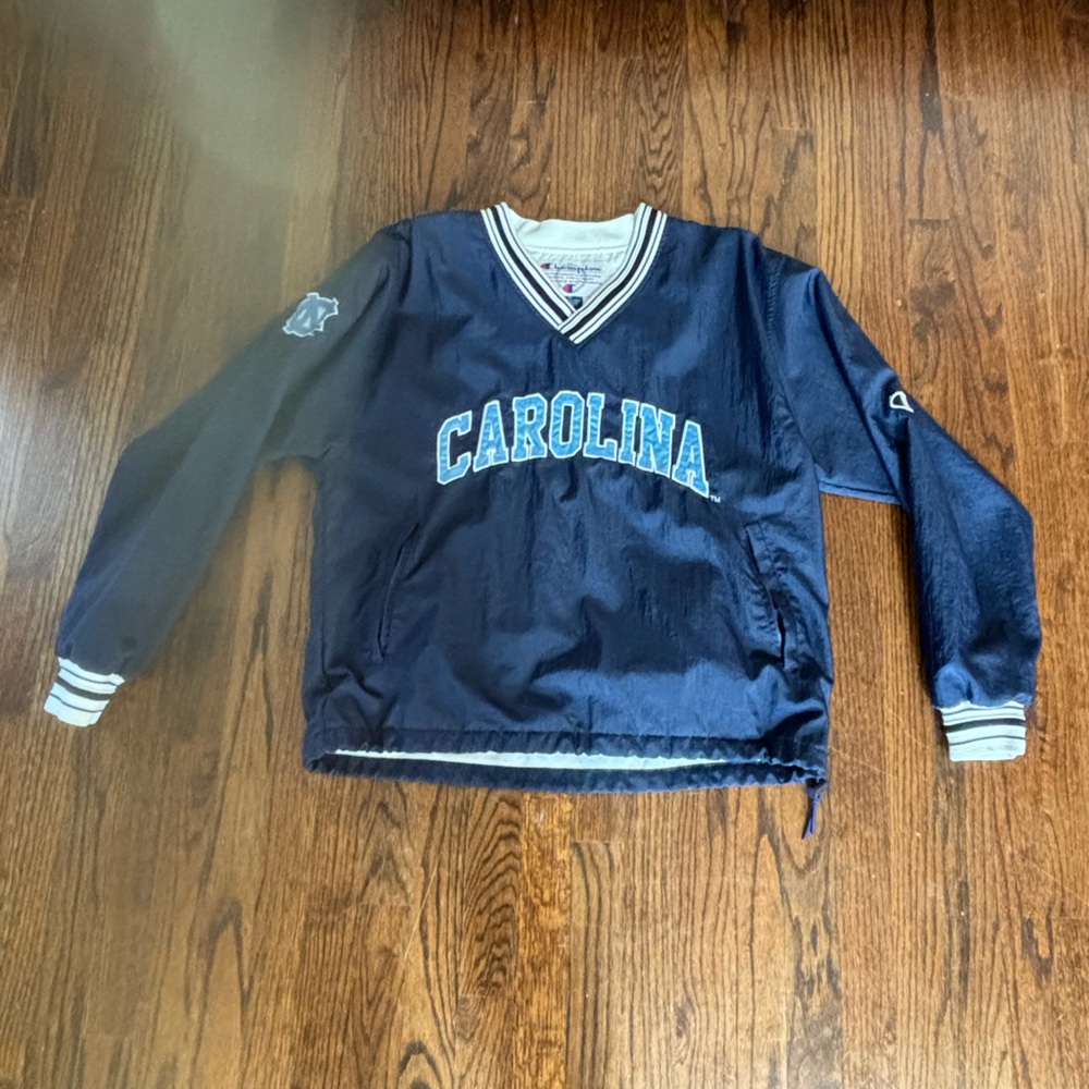 Men’s Size Medium UNC Pullover